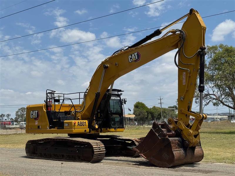 Photo 4. Caterpillar 330GC 30T excavator