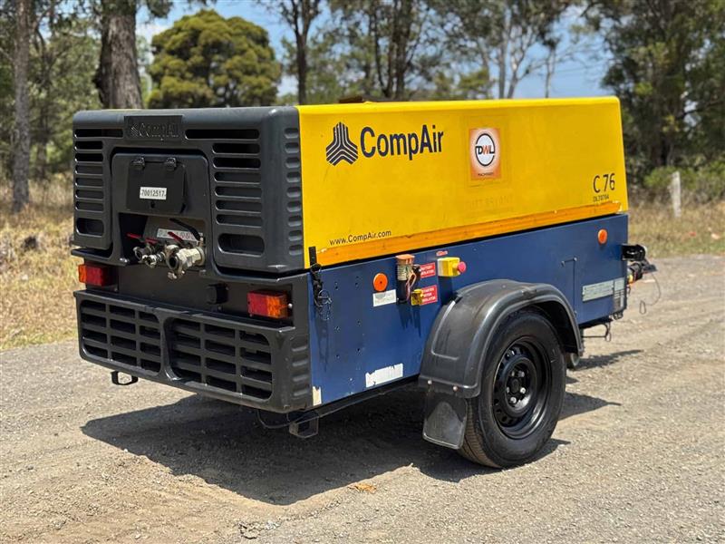 Photo 2. Compair C76-AC/EP 268CFM aircompressor