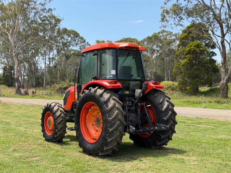 Photo 2. Kubota M9540DHC diesel 4x4 AWD farm tractor