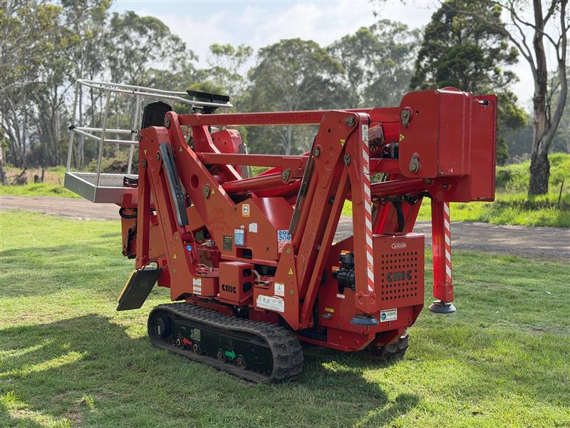 Photo 2. CMC S19HD 19M spider lift diesel all terrain scissor lift work platform