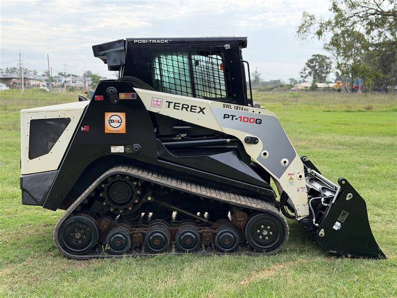 Photo 3. Terex PT100G a/c cab high flow posi track skid steer loader