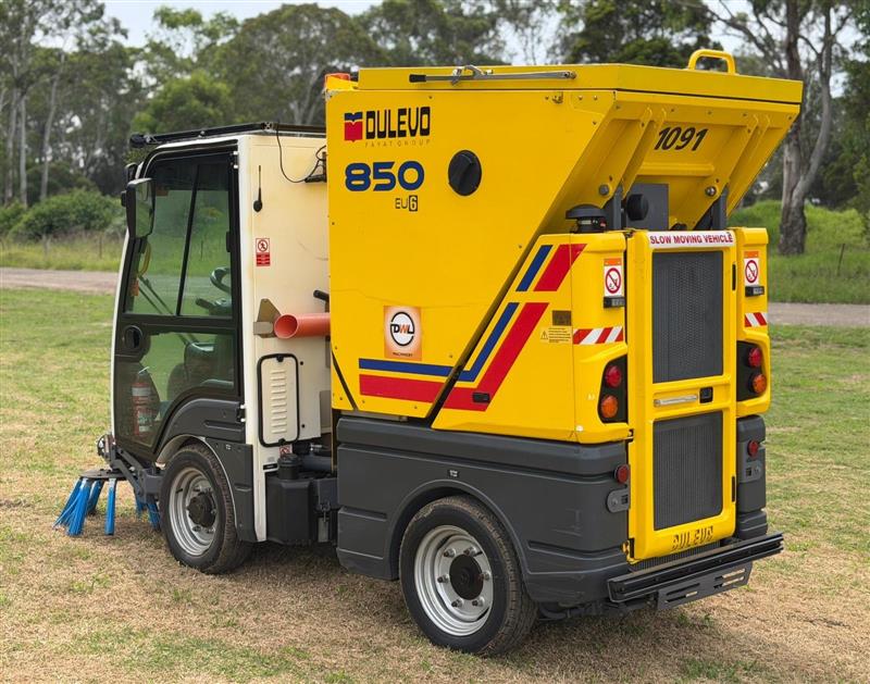 Photo 3. Dulevo 850 EV6 road street factory car park diesel sweeper