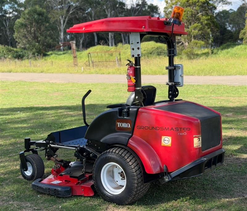 Photo 2. Toro Groundsmaster 7210 diesel commercial zero turn ride on lawn mower