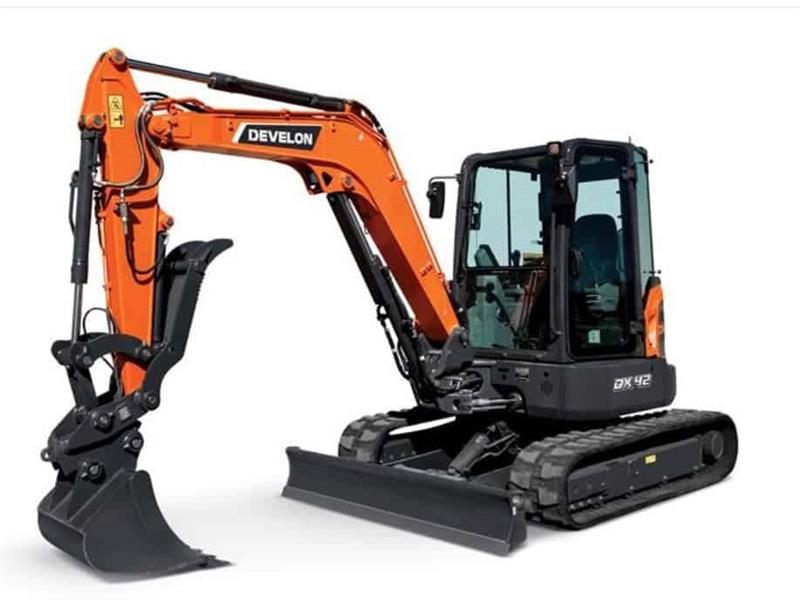 Develon DX42-Z-7 4.2T tracked excavator