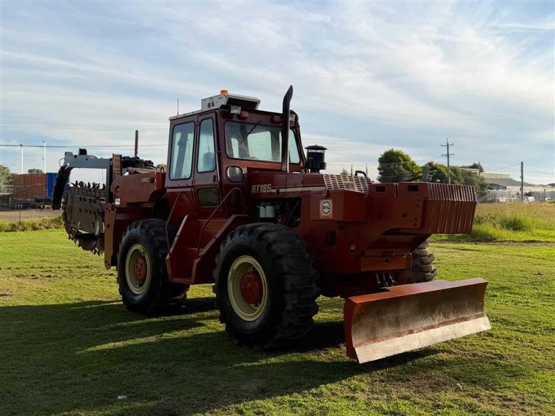 Photo 2. Ditch Witch RT185 ride on trencher