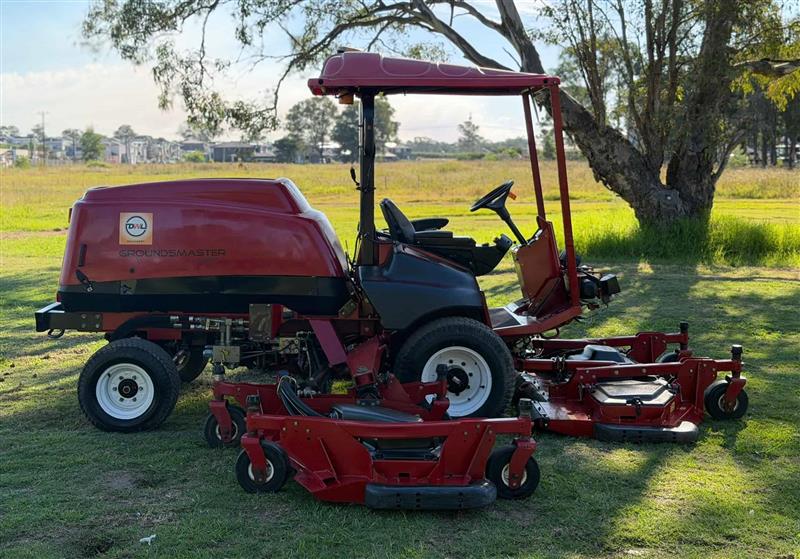 Photo 5. Toro Groundsmaster 5900 wide area ride on diesel commercial lawn mower