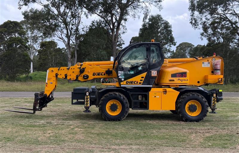 Photo 4. Dieci Pegasus 50.21 all terrain 360 degree rotating telehandler
