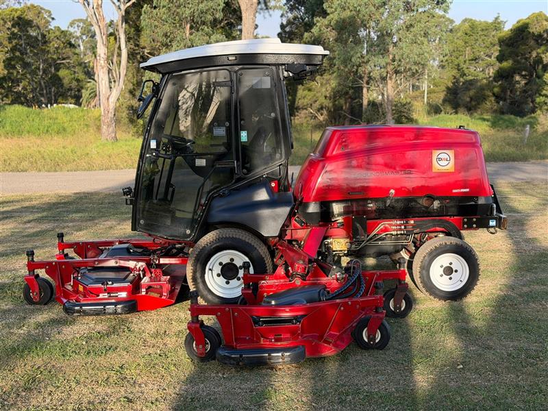 Photo 5. Toro Groundsmaster 5910 diesel commercial ride on lawn mower
