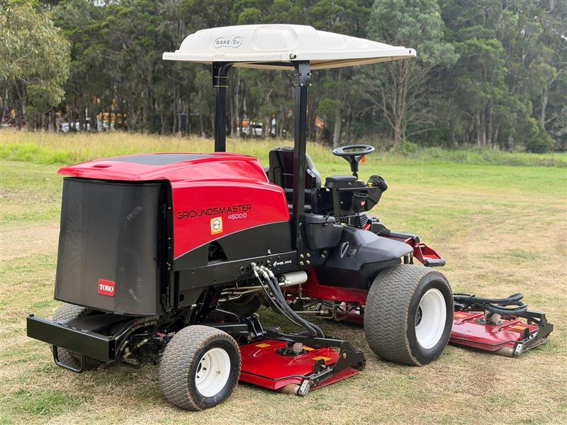 Photo 2. Toro Groundsmaster 4500D 4wd ride on commercial diesel lawn mower