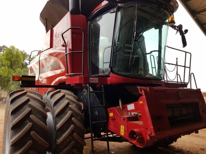 Case IH 7140 combine harvester, Harvesters Case IH SA