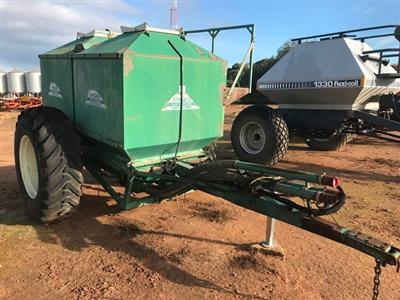 Simplicity 4000DTR Air Seeder Cart