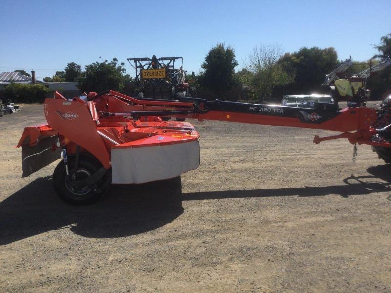 Photo 5. 2019 Kuhn FC3160 Mower Conditioner