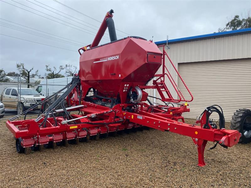 Photo 3. 2022 Horsch Avatar Disc Seeder