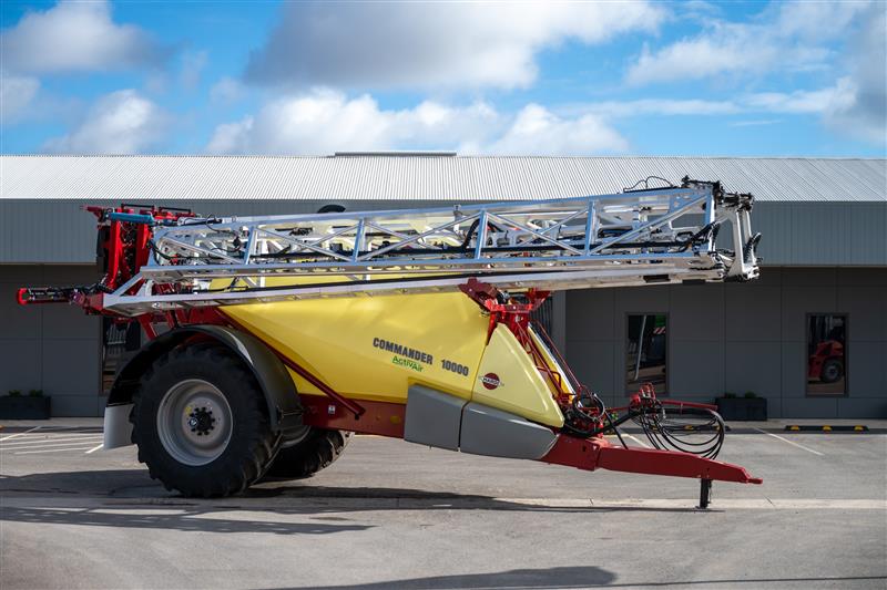Hardi Commander 10000L Boom Spray