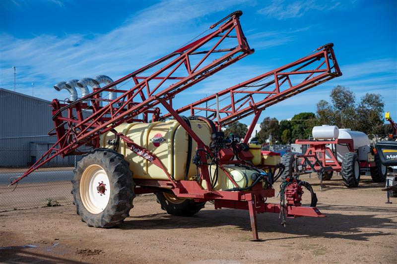 Hardi 4228 Commander Boom Sprayer