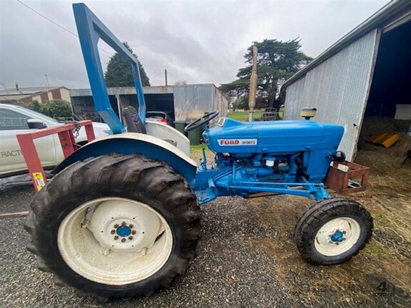 Ford 3000 Utility Tractor