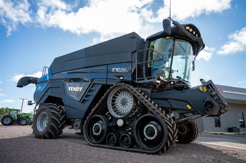 Fendt IDEAL 9T Gen 3 Combine harvester
