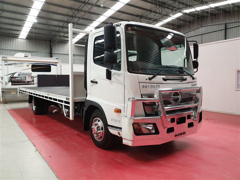 Photo 1. Hino FC 1124 Tray