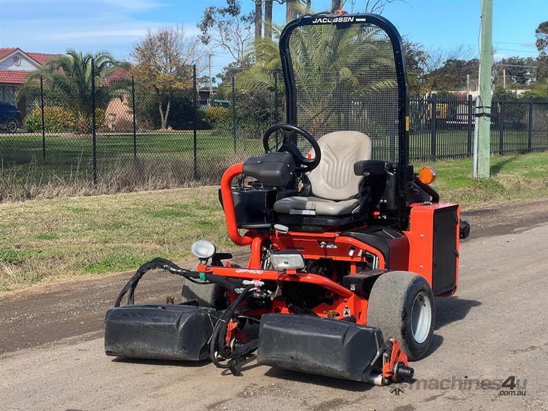 Photo 1. Jacobsen GP400 Golf Greens lawn mower