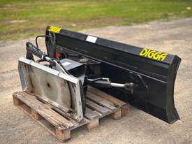Photo 1. DIGGA DOZER BLADE Blade Attachments