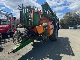 Amazone UX4200 Pull Sprayers
