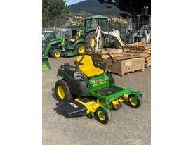 John Deere Z425 zero turn mower