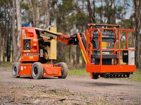 Photo 1. JLG E300AJP Boom Lift Access