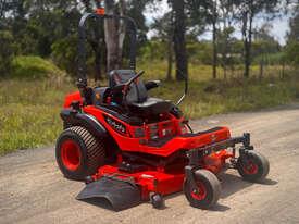 Photo 1. Kubota ZG332 Zero Turn Lawn Equipment
