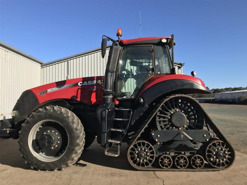 Case IH Magnum 380 CVT rowtrac tracked tractor, Tractors Case IH VIC