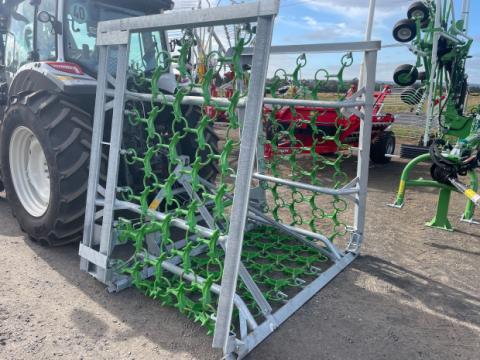 Photo 1. Zocon 6M harrow