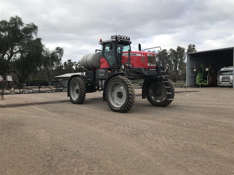 Massey Ferguson 9130 self propelled sprayer, Sprayers & Equipment