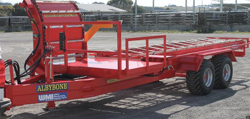 Albybone multi bale feeder