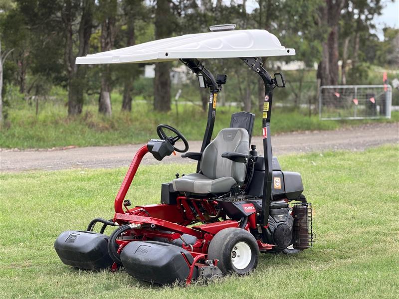 Toro Greensmaster 3150Q greens cylin...
