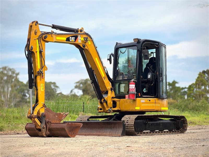 Caterpillar 305E 5.1T excavator