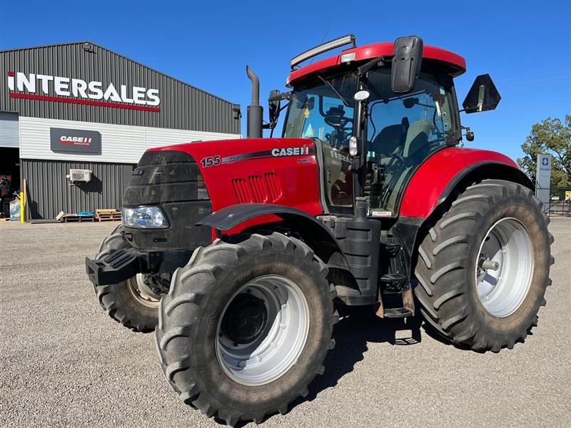 Photo 1. Case IH Puma 155 tractor