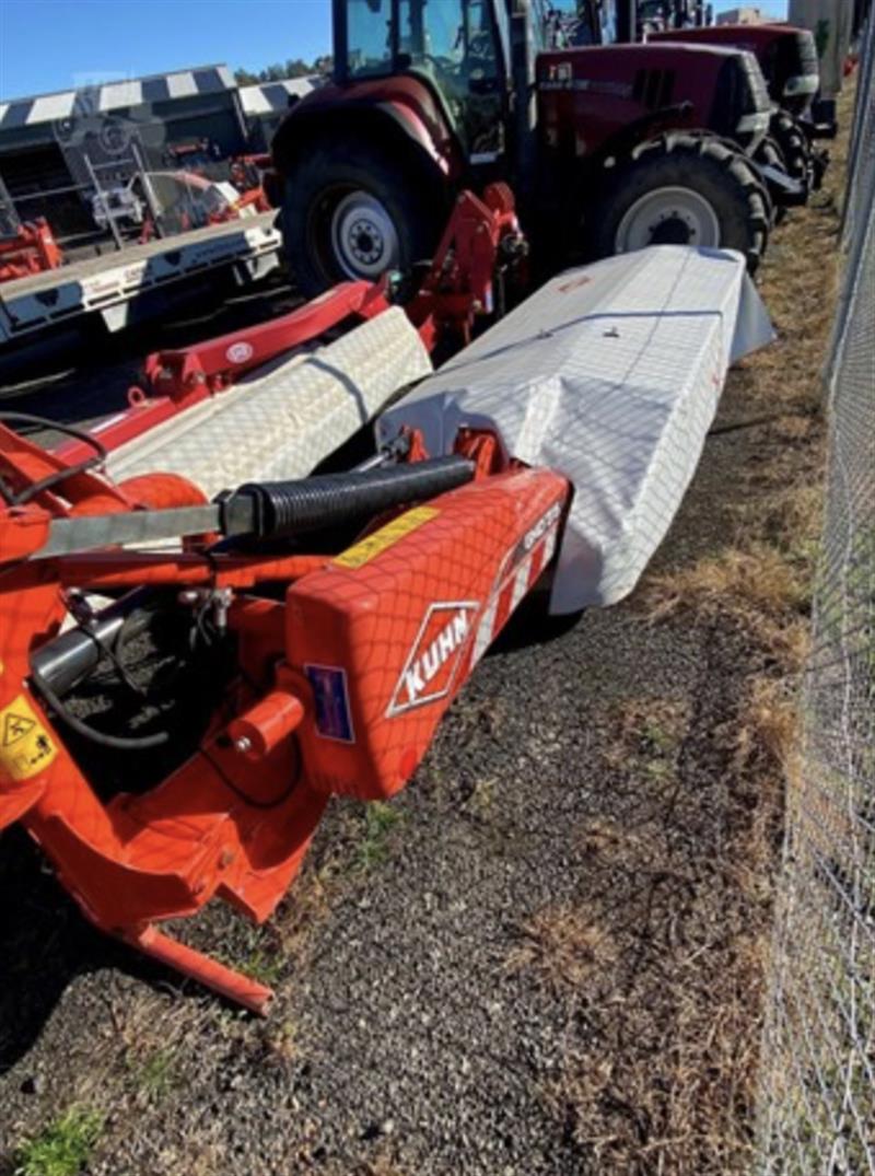 Kuhn GMD310 hay mower