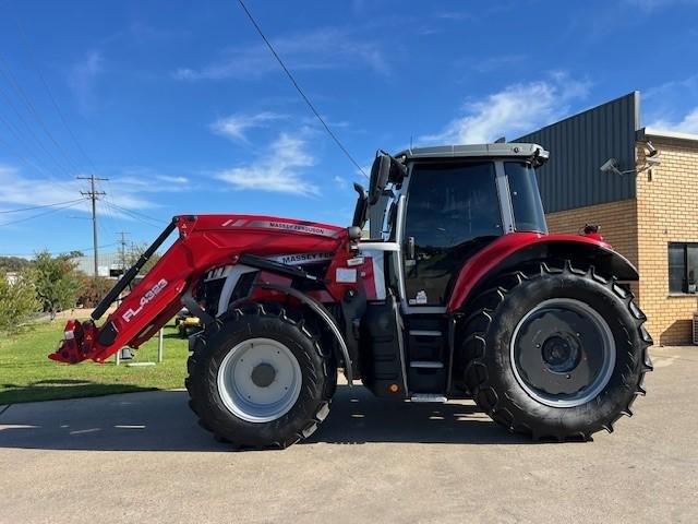 Massey Ferguson 7S 155 tractor