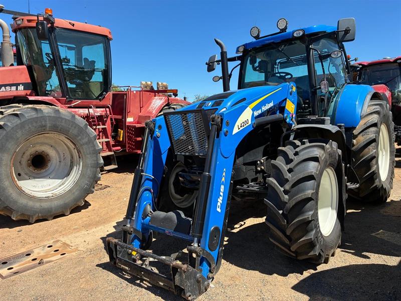 New Holland T7.210 tractor