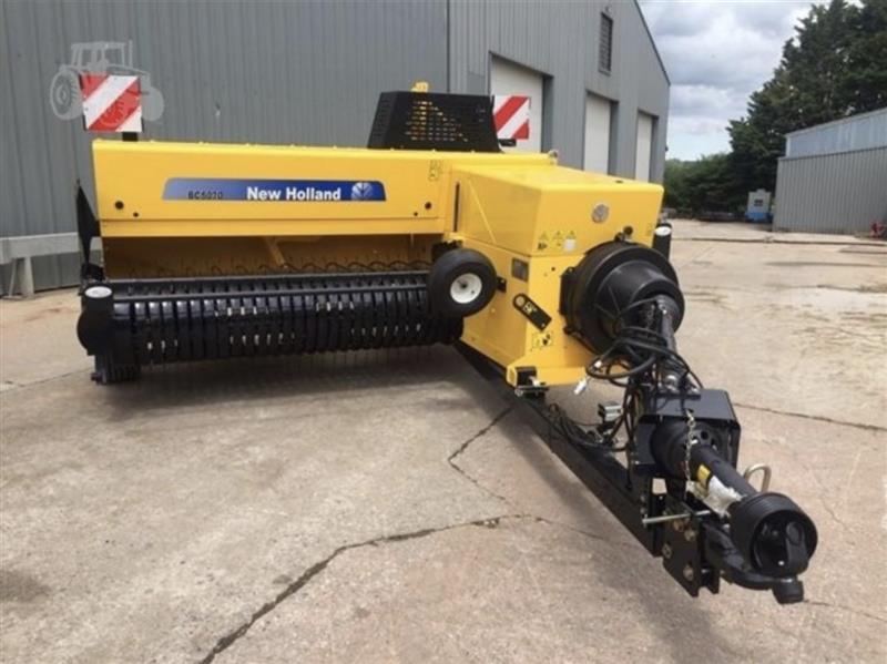 New Holland BC5070 small baler
