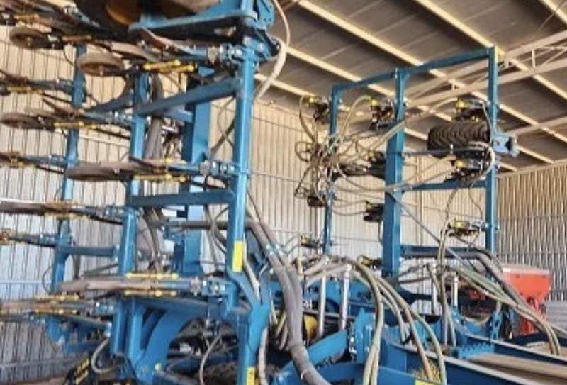 Equalizer Drill 12000V-300 airseeder