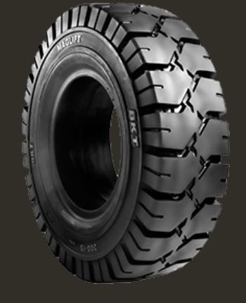 BKT 7.00-12 tyre