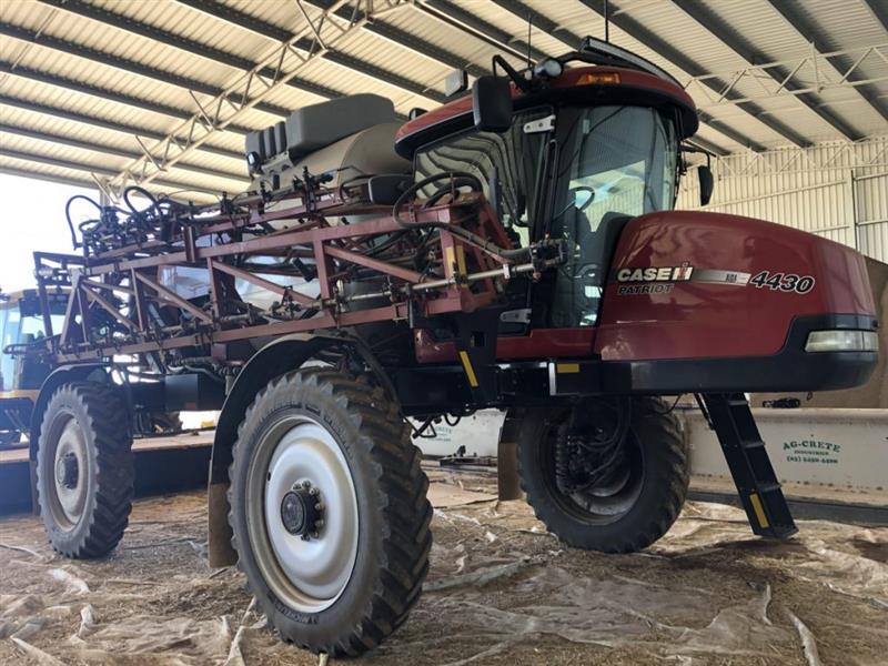 Case IH 4430 self propelled sprayer, Sprayers & Equipment Case IH VIC