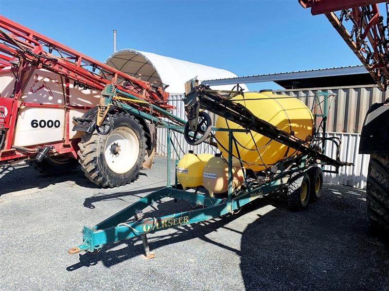 Photo 1. Jetstream Overseer 3000 LTR 60 boom sprayer