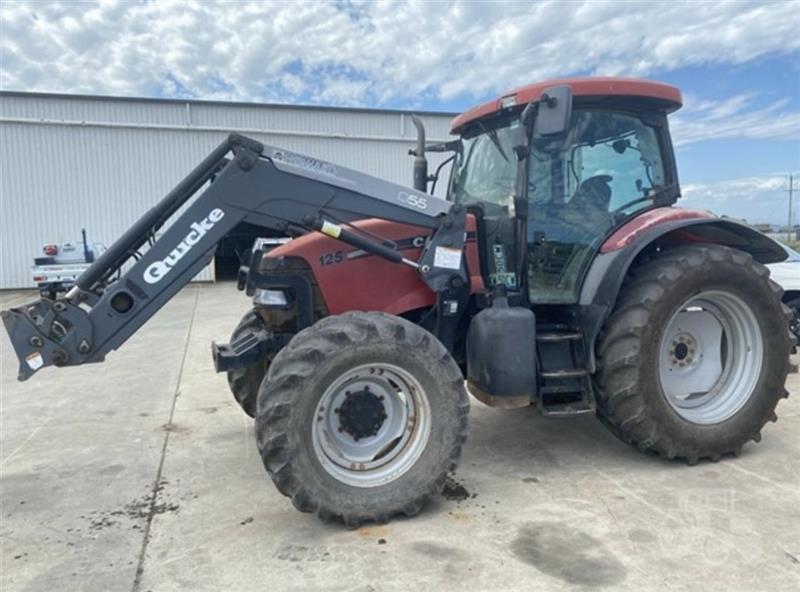 Photo 1. Case IH Maxxum 125 tractor