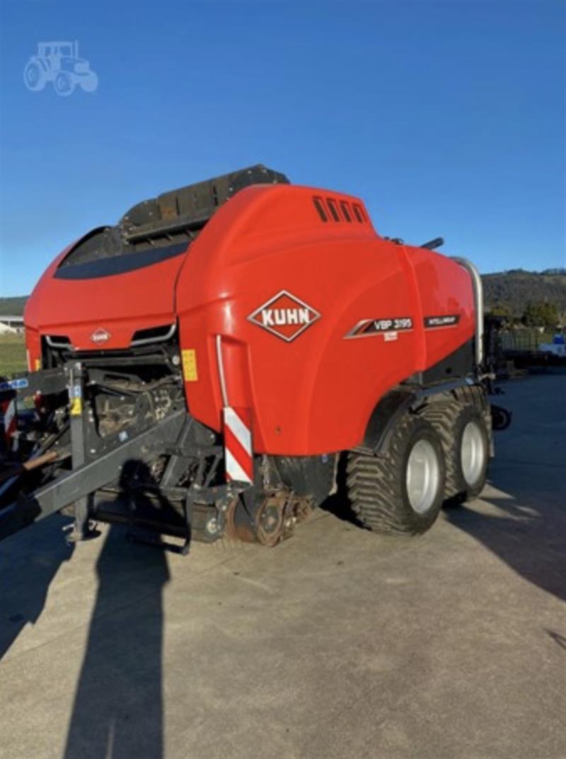 Kuhn VBP3195 round baler