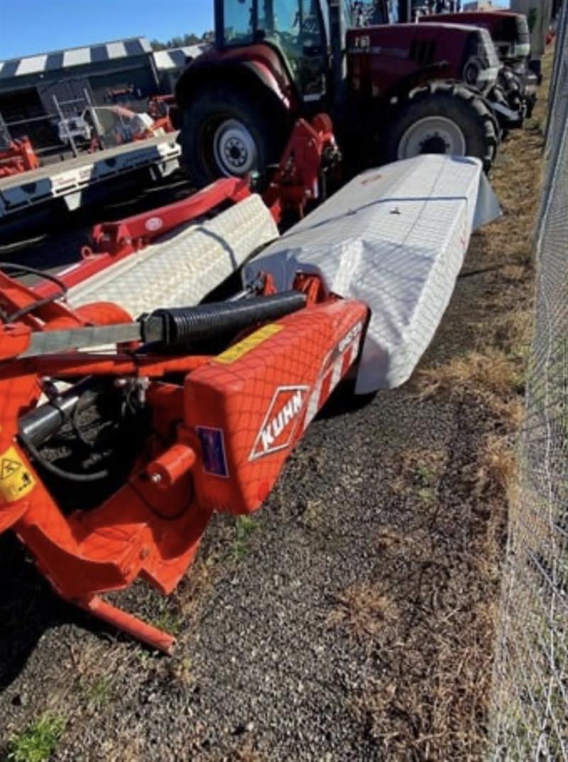 Kuhn GMD315FF mower conditioner