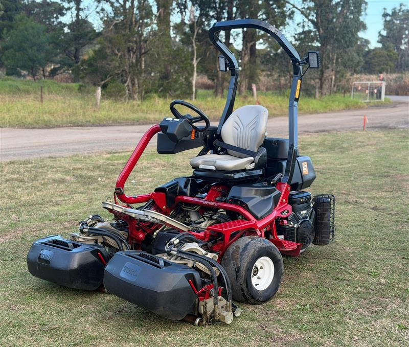 Toro Greensmaster 3300 triflex green...