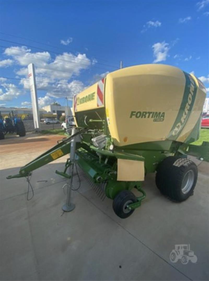 Krone Fortima V1500 round baler