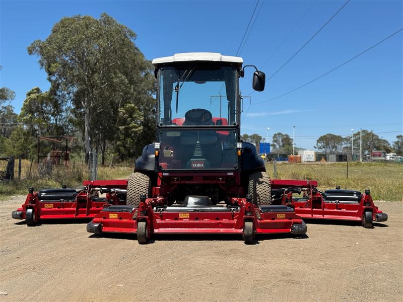 Toro Groundsmaster 5900 wide area ri...