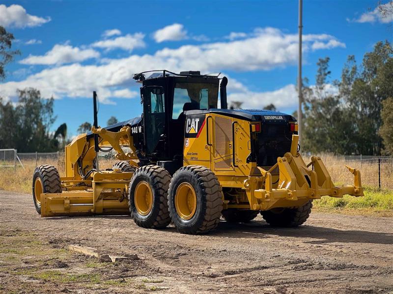 Caterpillar 140M VHP 14ft articulate...